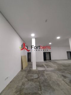 Galpão / Depósito / Armazém Para Alugar no bairro Centro em Francisco Morato