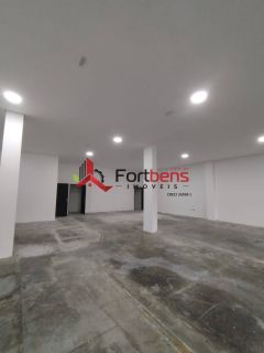 Galpão / Depósito / Armazém Para Alugar no bairro Centro em Francisco Morato