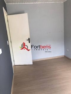 Casa Para Vender com 03 quartos no bairro Região Central em Caieiras
