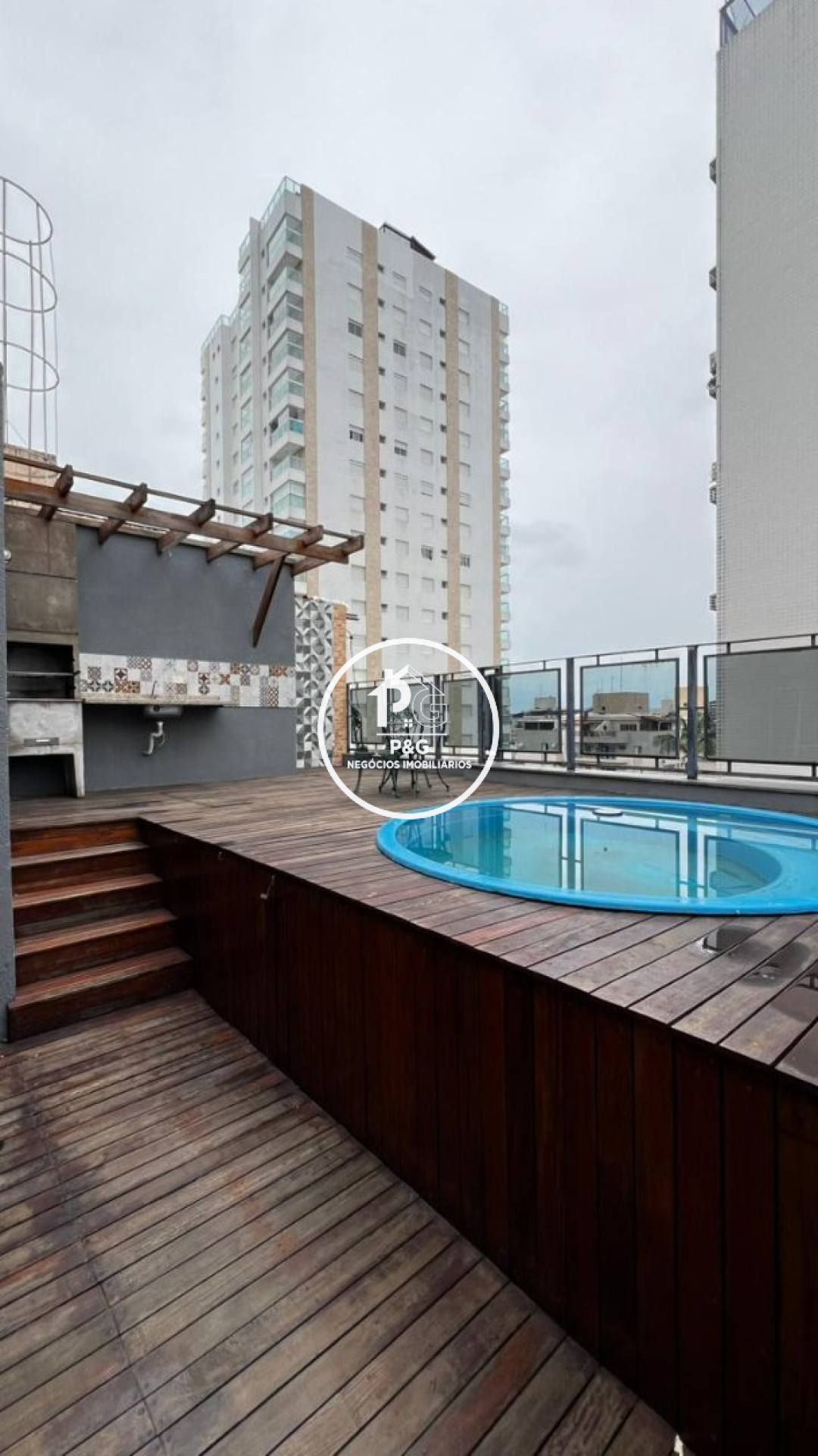 Apartamento Para Vender com 2 quartos 1 suítes no bairro Escolha um bairro Enseada em Guarujá