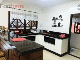 Sobrado Para Vender com 3 quartos 1 suítes no bairro Santa Inês em Caieiras