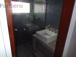 Casa de Condomínio Para Vender com 5 quartos 2 suítes no bairro Sausalito em Mairiporã
