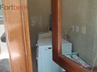 Casa de Condomínio Para Vender com 5 quartos 2 suítes no bairro Sausalito em Mairiporã