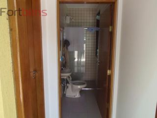 Casa de Condomínio Para Vender com 5 quartos 2 suítes no bairro Sausalito em Mairiporã