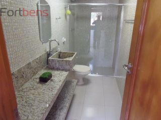 Casa de Condomínio Para Vender com 5 quartos 2 suítes no bairro Sausalito em Mairiporã