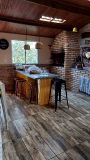 Chácara Para Vender com 3 quartos 2 suítes no bairro Laranjeiras em Caieiras