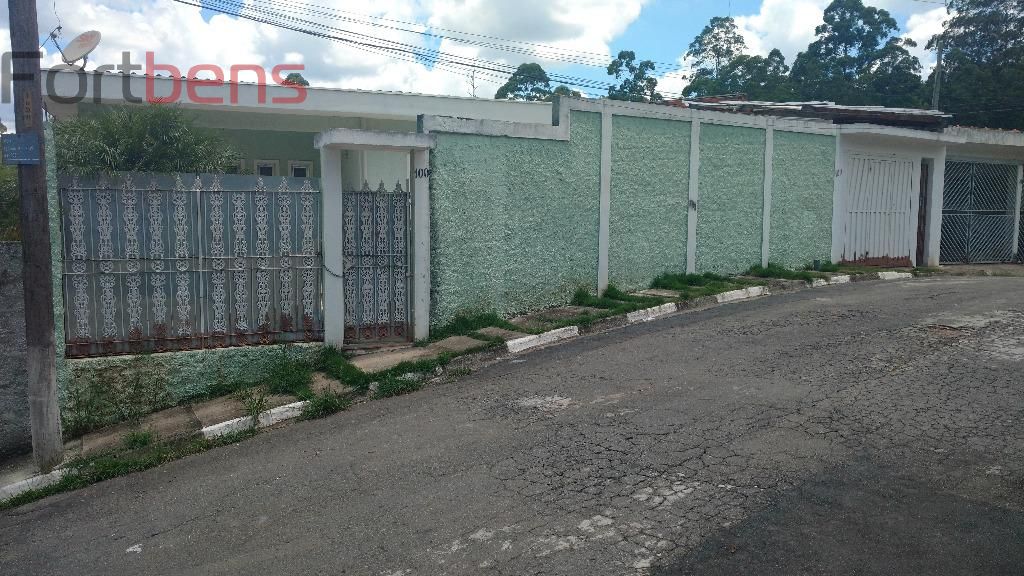 Casa Para Vender com 3 quartos no bairro Vera Tereza em Caieiras