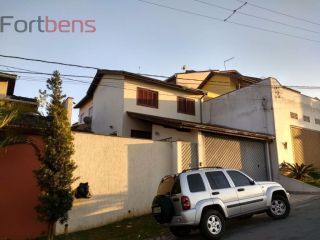Sobrado Para Vender com 3 quartos 1 suítes no bairro Serpa em Caieiras