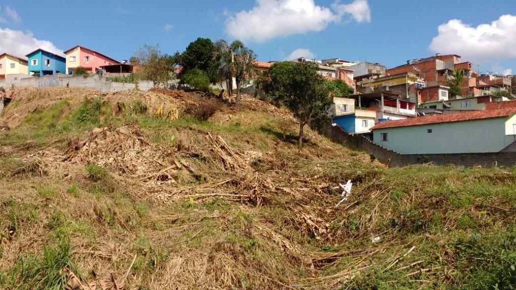 Terreno residencial à venda, no bairro Vila Rossi.