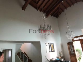 Casa de Condomínio Para Vender com 6 quartos 4 suítes no bairro Caraguatá em Mairiporã