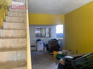 Sobrado Para Vender com 3 quartos 1 suítes no bairro Laranjeiras em Caieiras