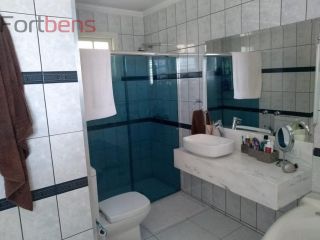 Sobrado Para Vender com 3 quartos 1 suítes no bairro Serpa em Caieiras