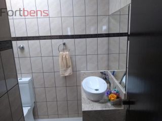 Sobrado Para Vender com 3 quartos 1 suítes no bairro Serpa em Caieiras