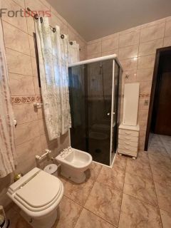 Sobrado Para Vender com 6 quartos 3 suítes no bairro Alpes de Caieiras em Caieiras