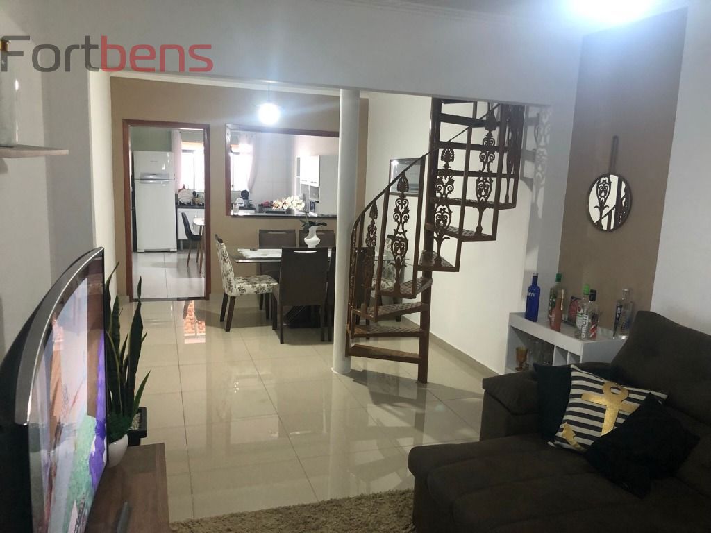 Casa Para Vender com 5 quartos no bairro Serpa em Caieiras 