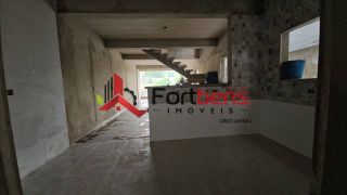 Sobrado Para Vender com 3 quartos 1 suítes no bairro Serpa em Caieiras