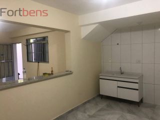 Sobrado Para Alugar com 6 quartos 2 suítes no bairro Laranjeiras em Caieiras