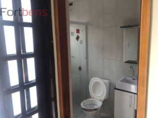 Sobrado Para Alugar com 6 quartos 2 suítes no bairro Laranjeiras em Caieiras