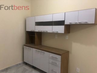 Sobrado Para Alugar com 6 quartos 2 suítes no bairro Laranjeiras em Caieiras