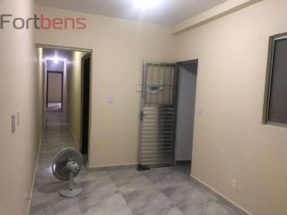 Sobrado Para Alugar com 6 quartos 2 suítes no bairro Laranjeiras em Caieiras