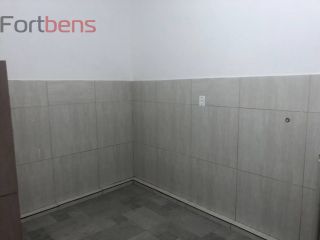 Sobrado Para Alugar com 6 quartos 2 suítes no bairro Laranjeiras em Caieiras