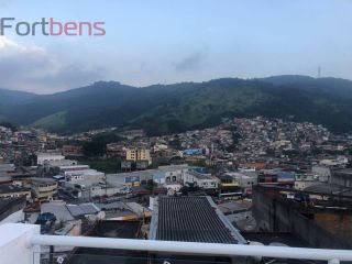 Sobrado Para Alugar com 6 quartos 2 suítes no bairro Laranjeiras em Caieiras