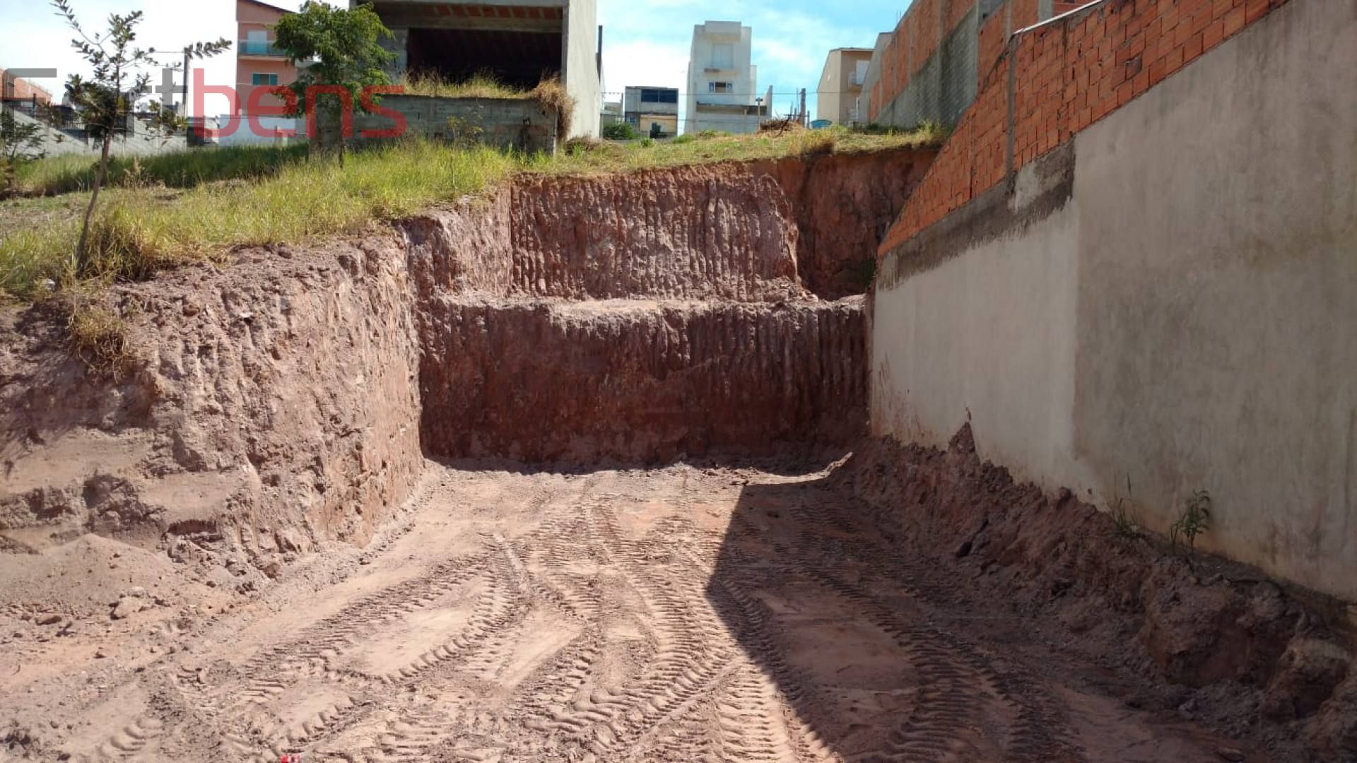 Lote / Terreno de Bairro Para Vender no bairro Laranjeiras em Caieiras