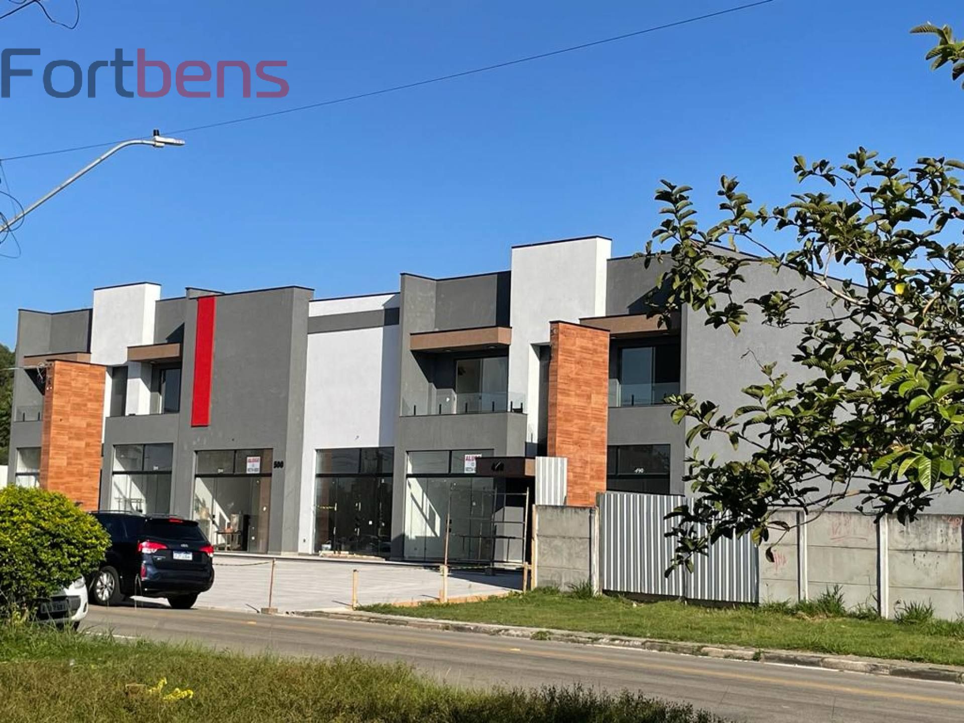 Sala Comercial Para Alugar no bairro Região Central em Caieiras 