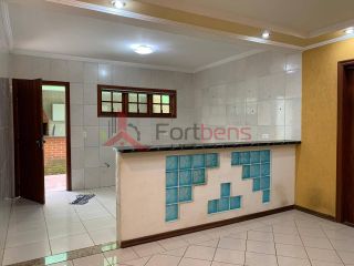 Sobrado Para Vender com 3 quartos 1 suítes no bairro Serpa em Caieiras