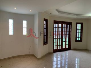 Sobrado Para Vender com 3 quartos 1 suítes no bairro Serpa em Caieiras