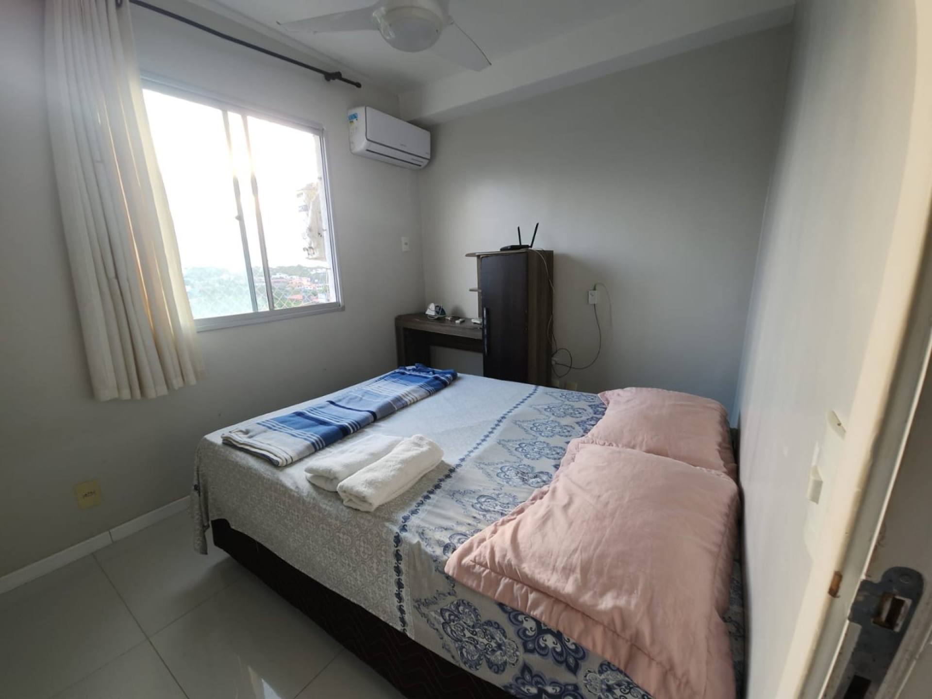 075 Vendo Apartamento mobiliado andar alto com 02 banheiros 77m2 no Aracagy