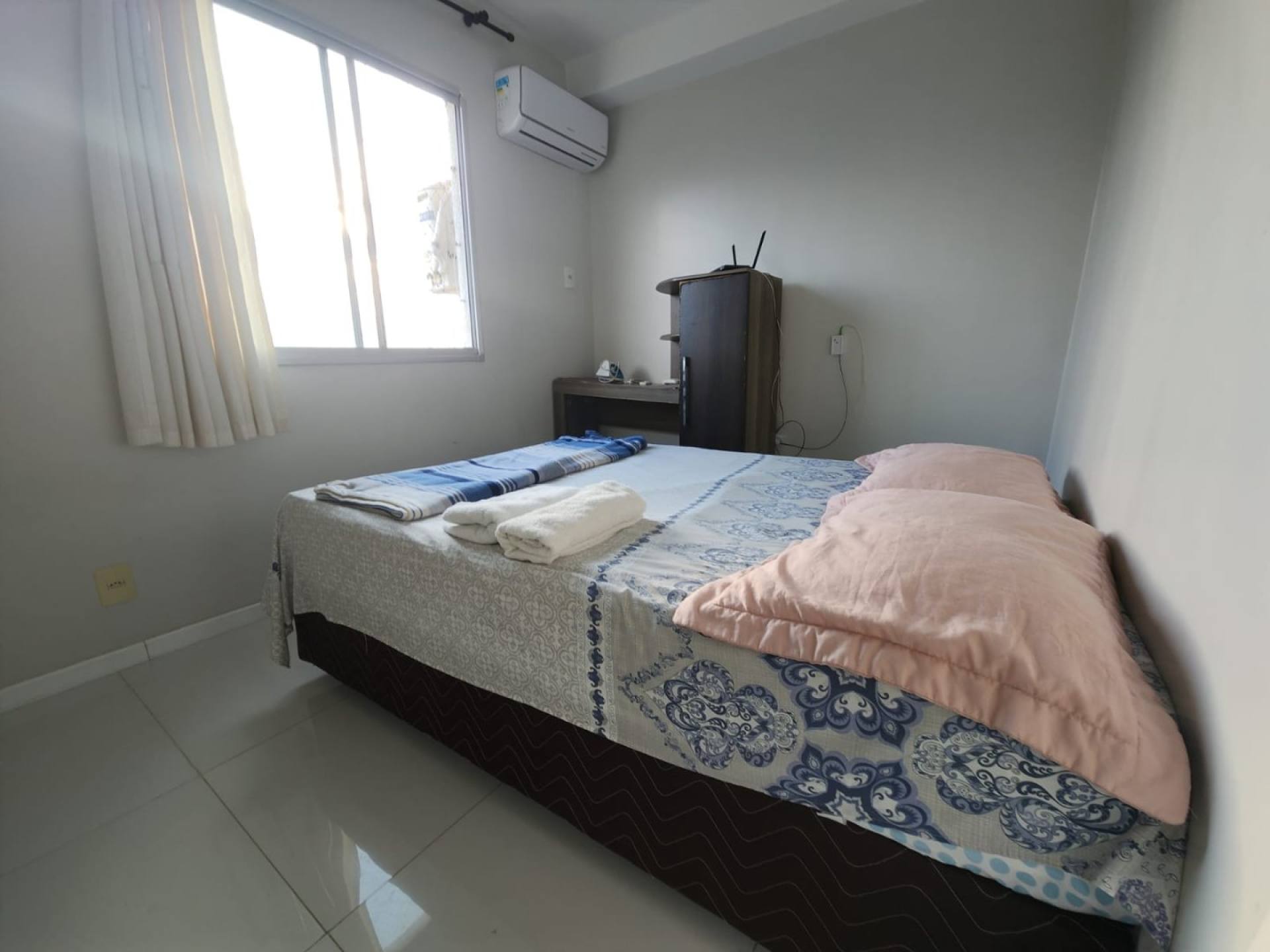 075 Vendo Apartamento mobiliado andar alto com 02 banheiros 77m2 no Aracagy