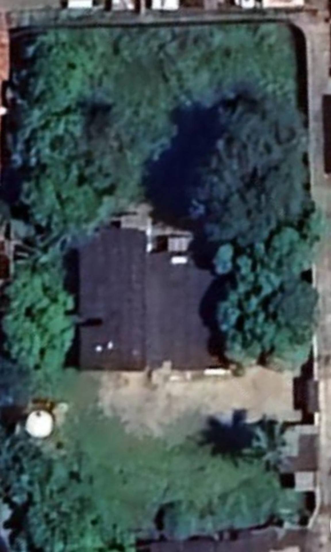 075 Vendo Terreno / Lote 1.800m2 de área no São Cristóvão