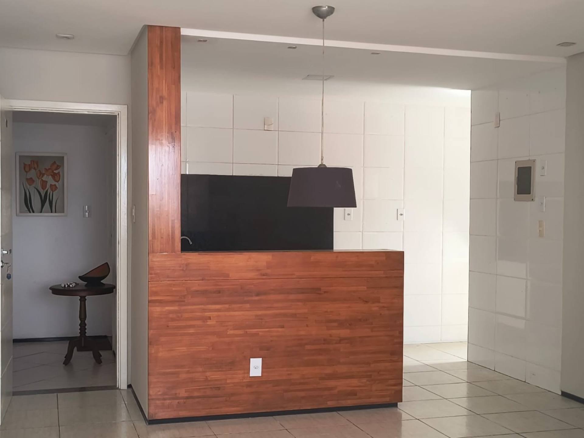 075 Vendo apartamento com 3 quartos sendo 1 suíte 71 m2 no bairro Renascença I em São Luís