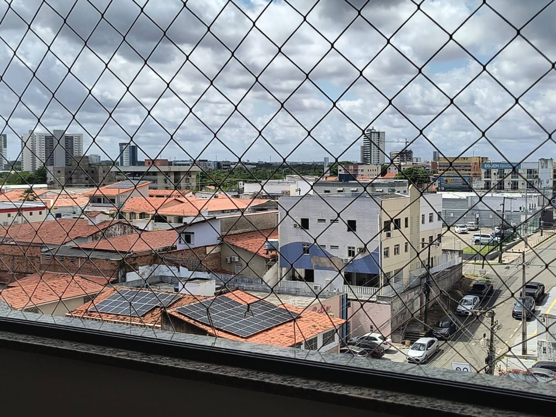 075 Vendo apartamento com 3 quartos sendo 1 suíte 71 m2 no bairro Renascença I em São Luís
