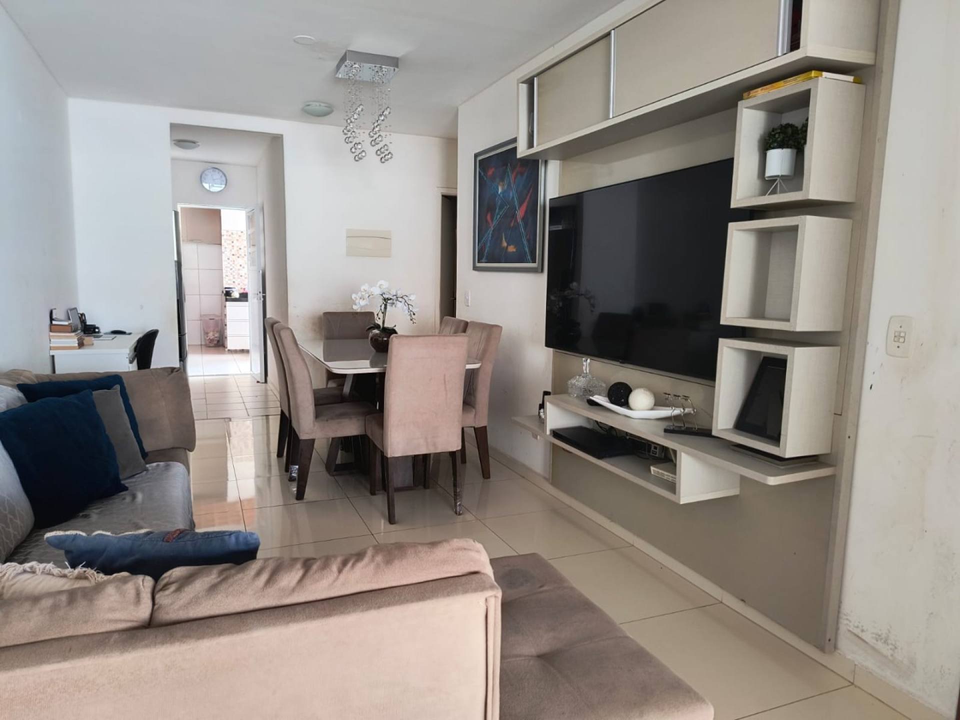 075 Vendo Excelente Casa 03 quartos 160m2 em porcelanato no bairro Boa Vista em Paço Do Lumiar