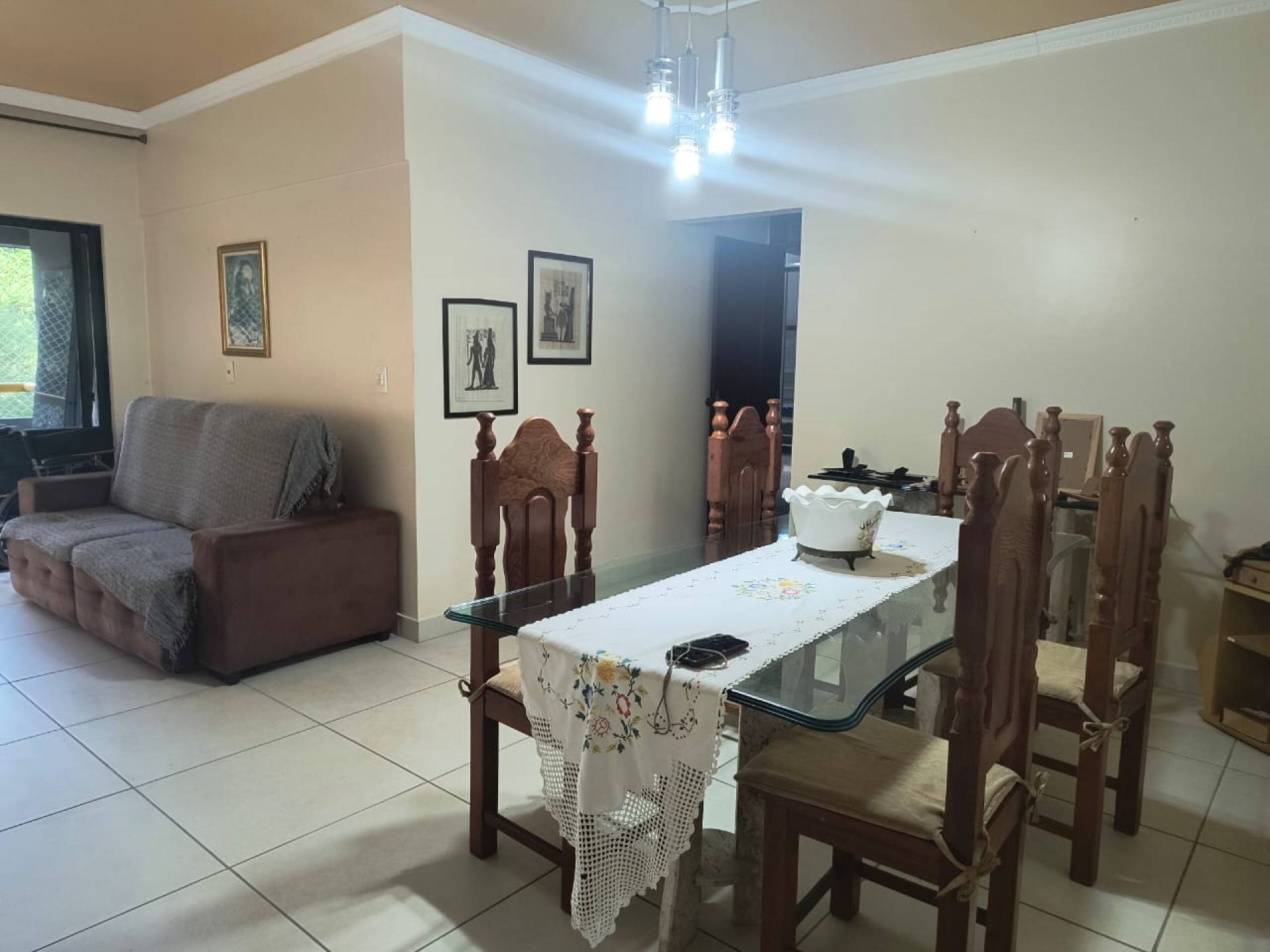 075 Vendo Amplo Apartamento de 3 quartos no Renascença II em São Luís
