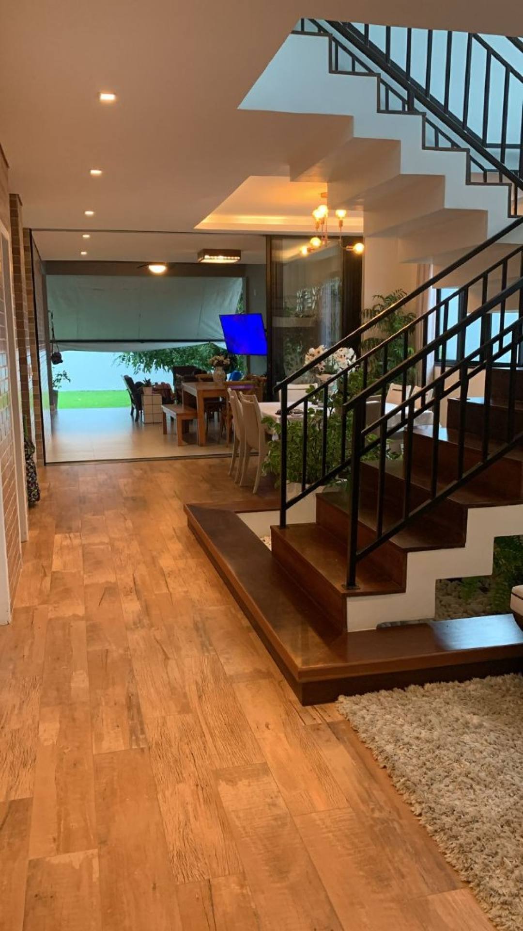 80 / Vendo Casa Duplex de Condomínio com 4 suítes 450m²