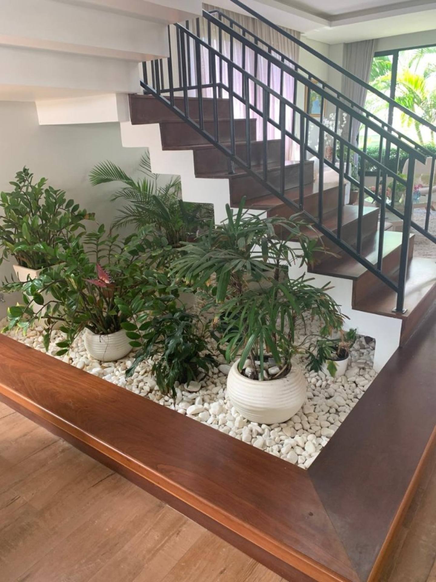 80 / Vendo Casa Duplex de Condomínio com 4 suítes 450m²