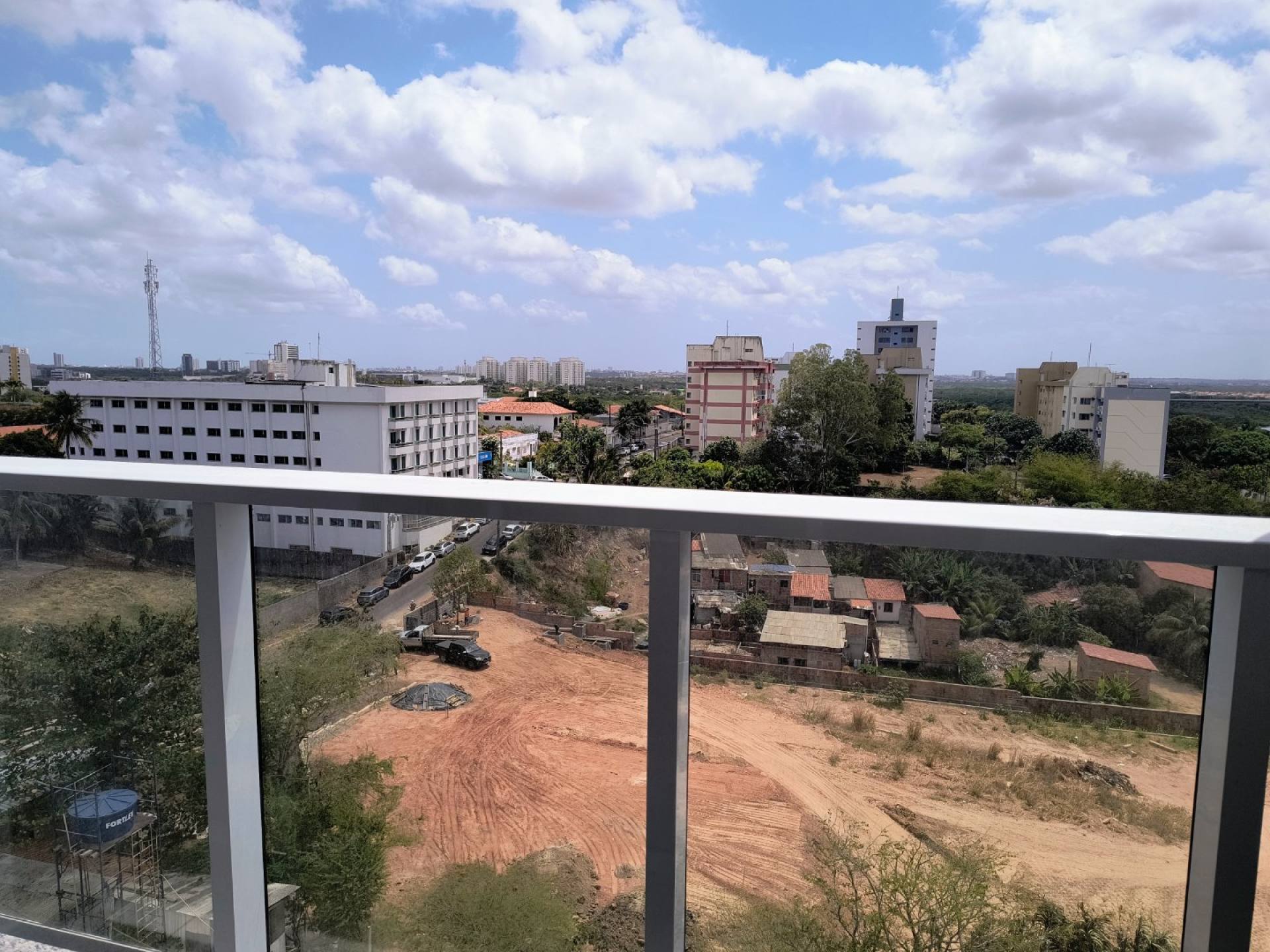 075 Alugo Apartamento com elevador 2 quartos 57m² no bairro Jardim São Francisco em São Luís