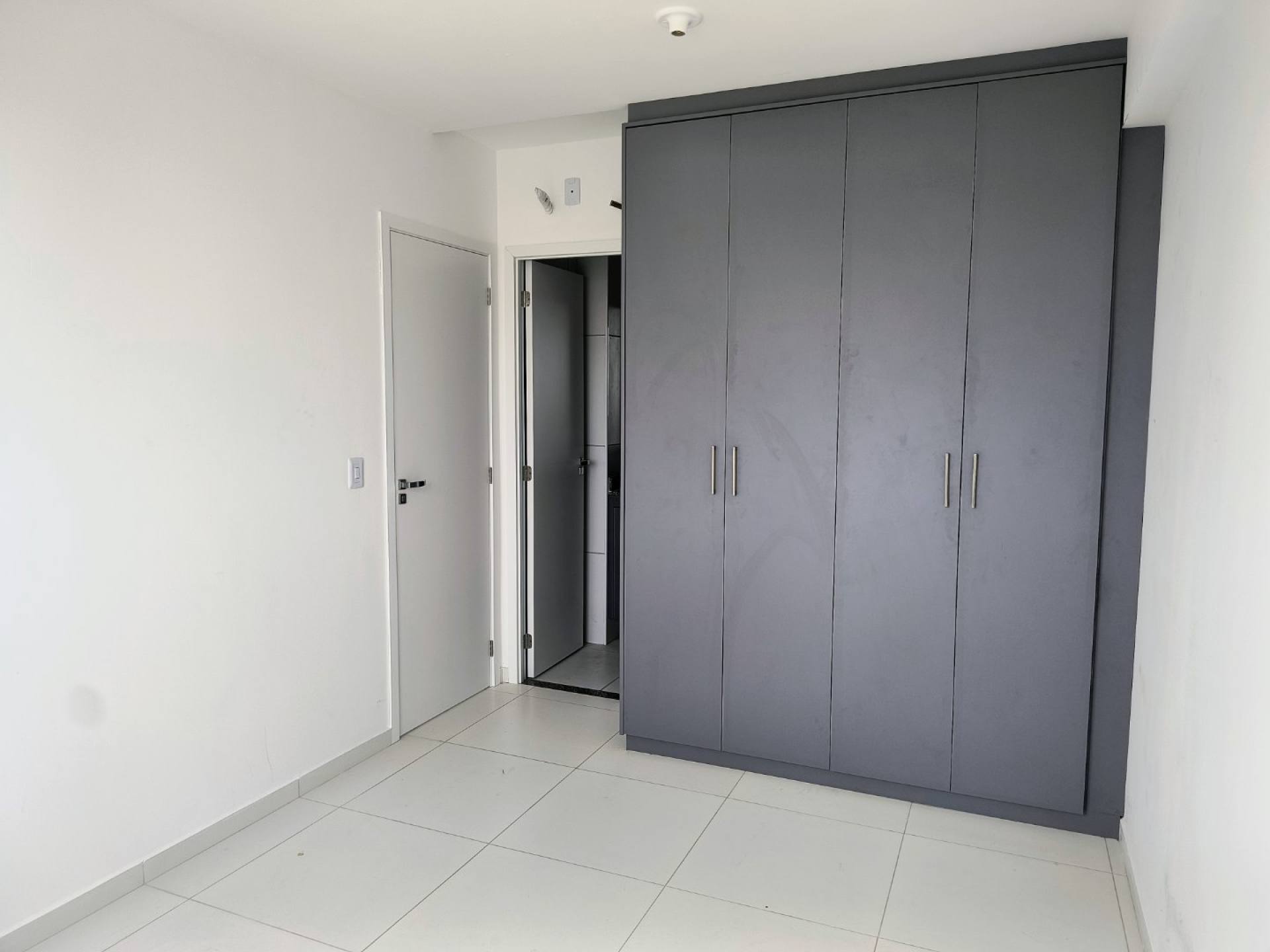 075 Alugo Apartamento com elevador 2 quartos 57m² no bairro Jardim São Francisco em São Luís