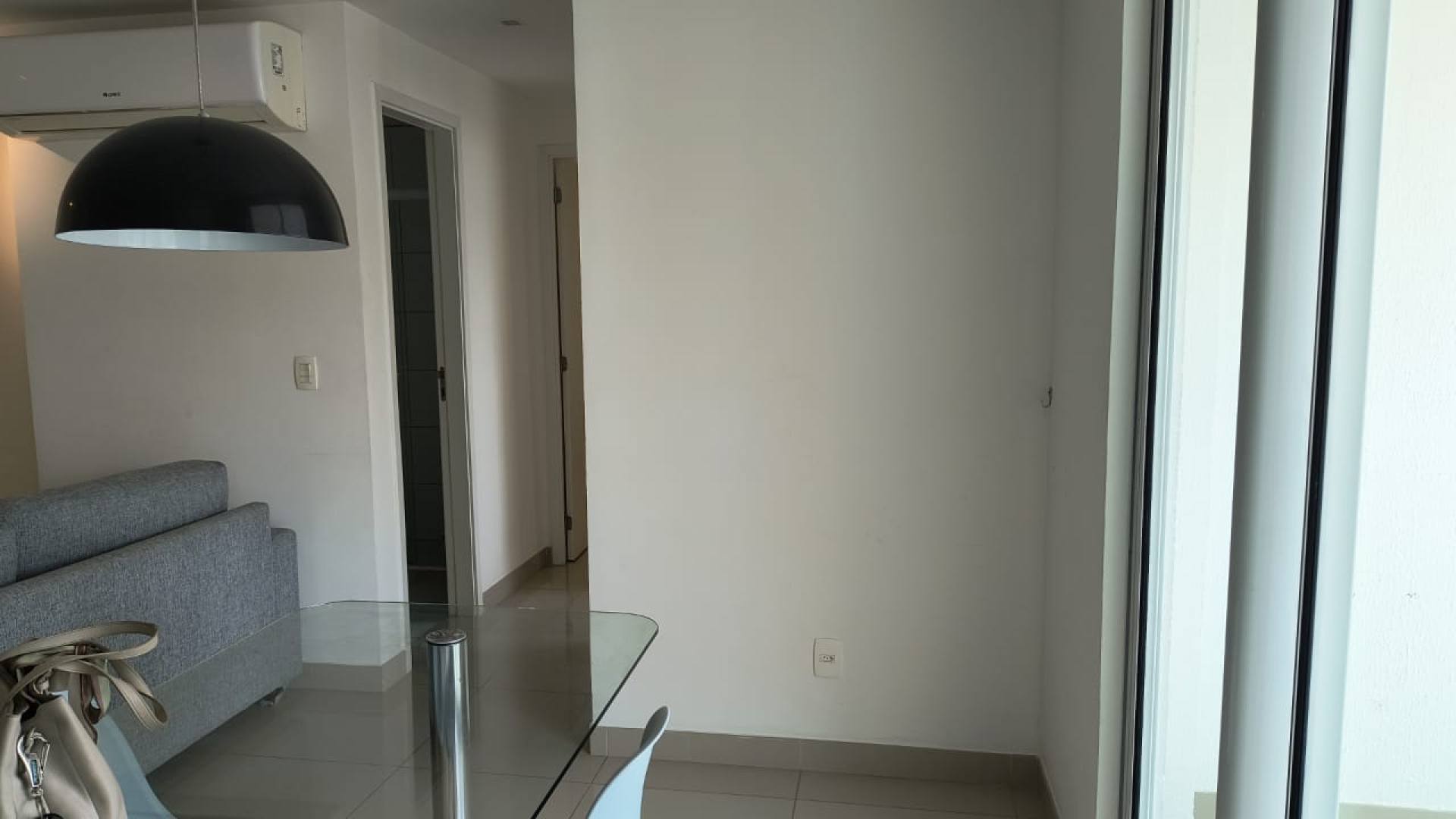 075 Alugo apartamento semi-mobiliado com 2 quartos elevador e lazer completo no Renascença II em São Luís
