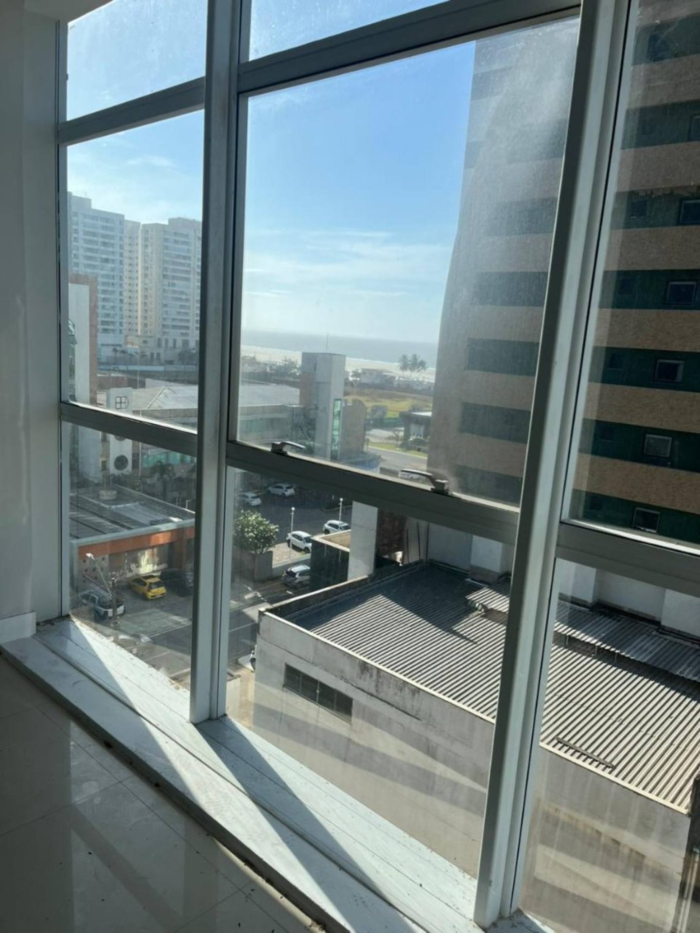 075 Sala Comercial Para Vender 33m² no bairro Ponta D´Areia em São Luís