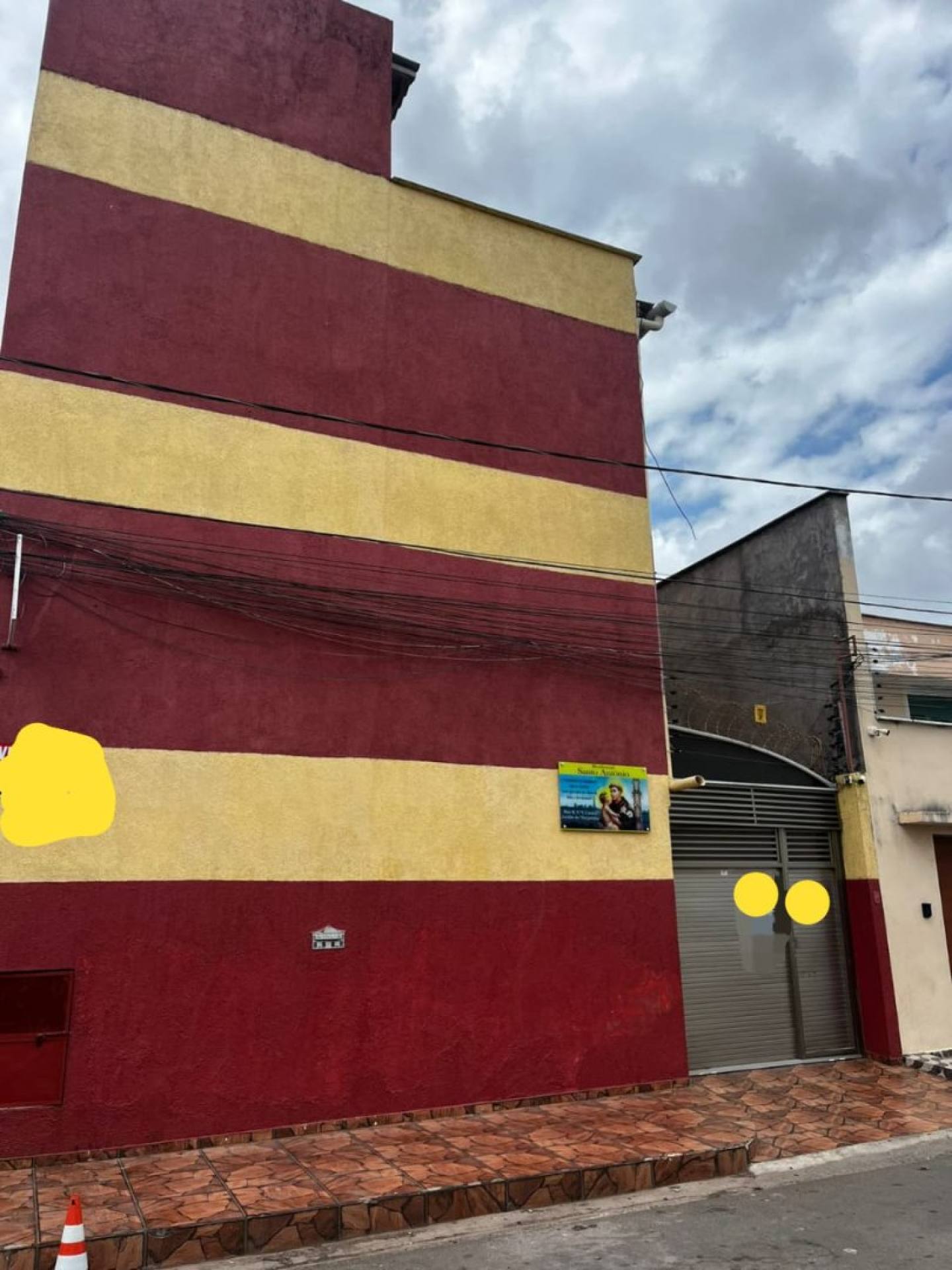 075 Prédio / Edifício Inteiro Comercial Para Vender 1.500m² com 27 Kitinetes no bairro JARDIM DAS MARGARIDAS em São Luís
