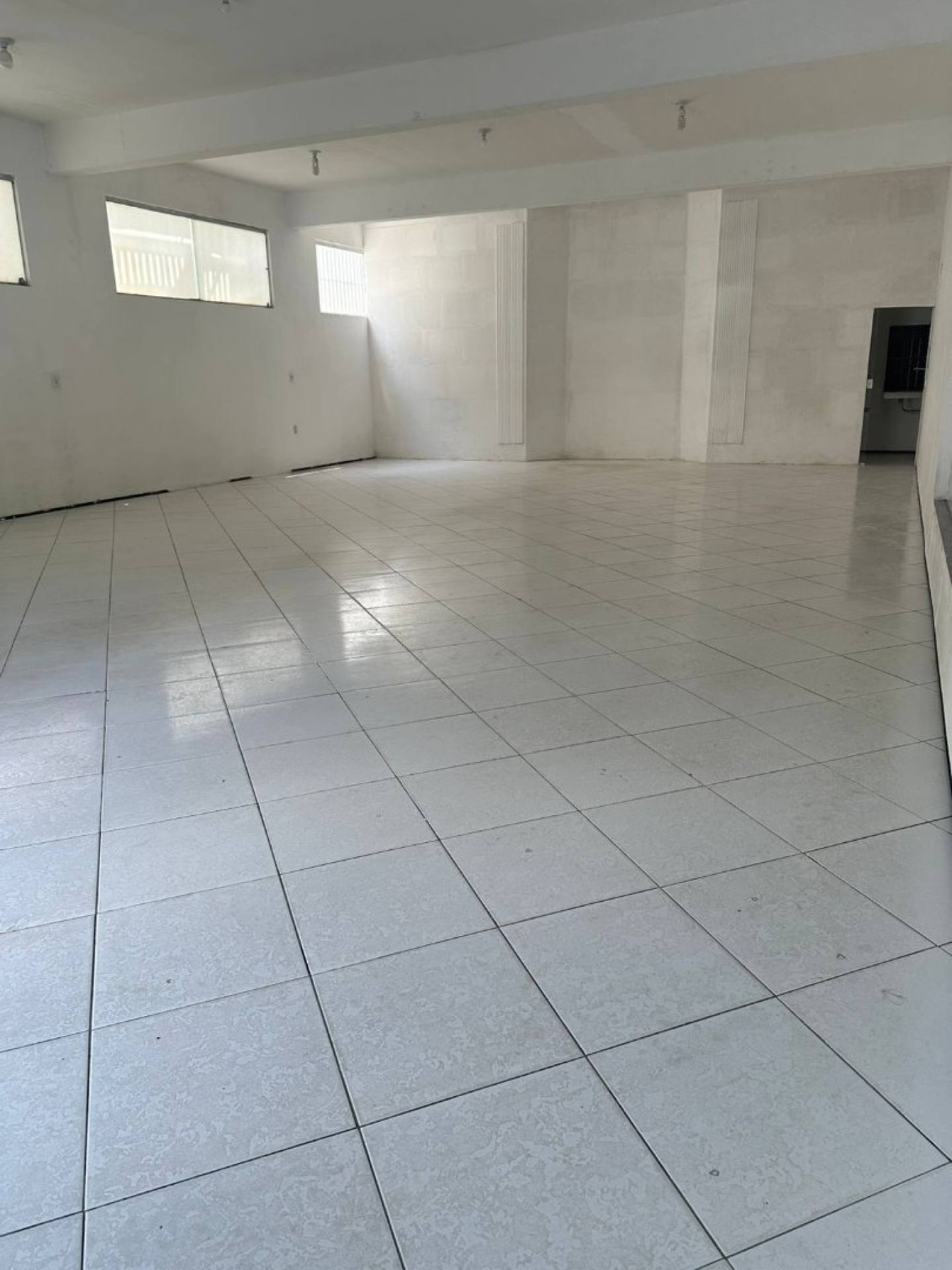 075 / Ponto Comercial Para Alugar 140m² no bairro Vinhais em São Luís