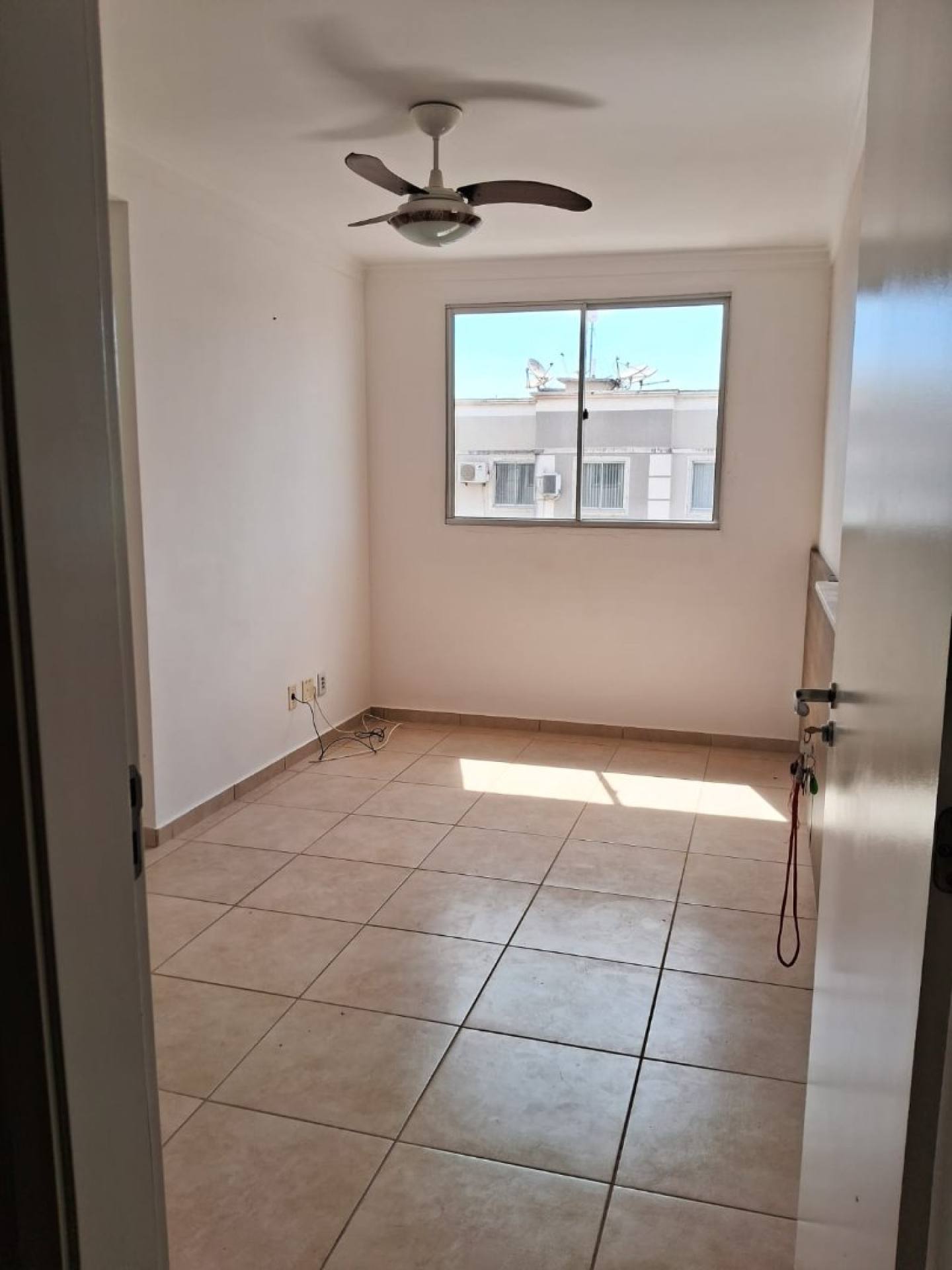 100 Apartamento Para Vender com 2 quartos na Estrada da Maioba.