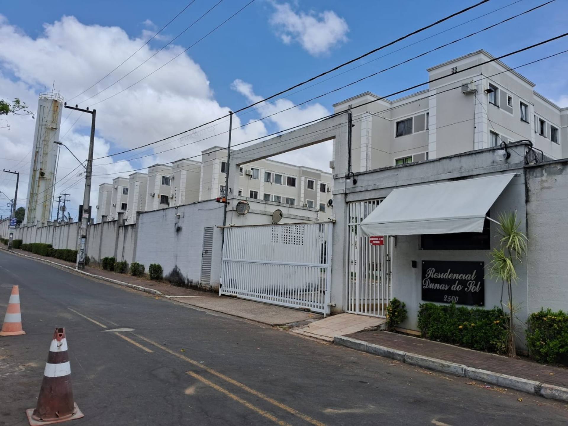 100 Apartamento Para Vender com 2 quartos na Estrada da Maioba.