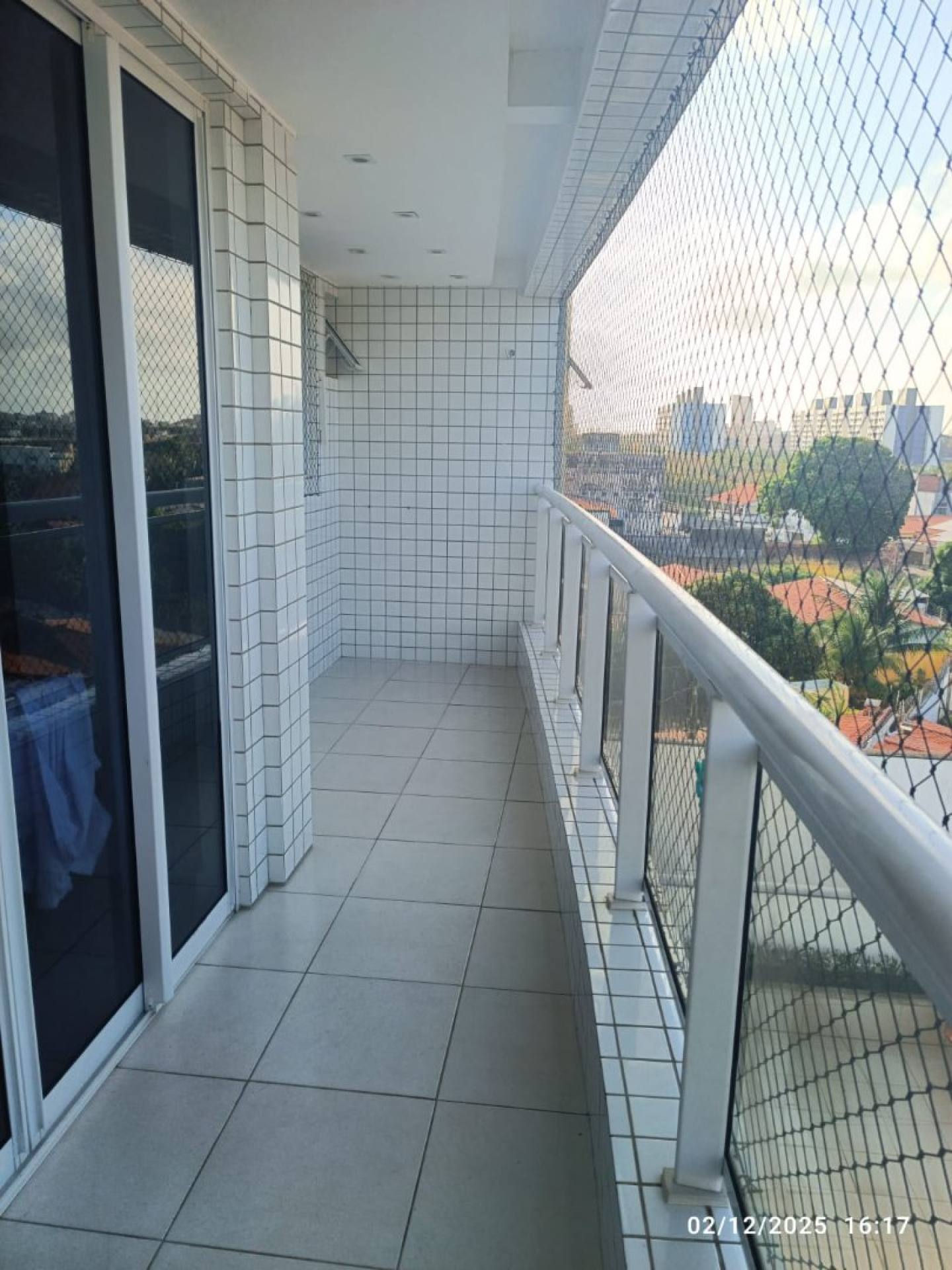 075 Vendo excelente apartamento Semi-mobiliado 02 quartos 70m² no Parque Shalom em São Luís