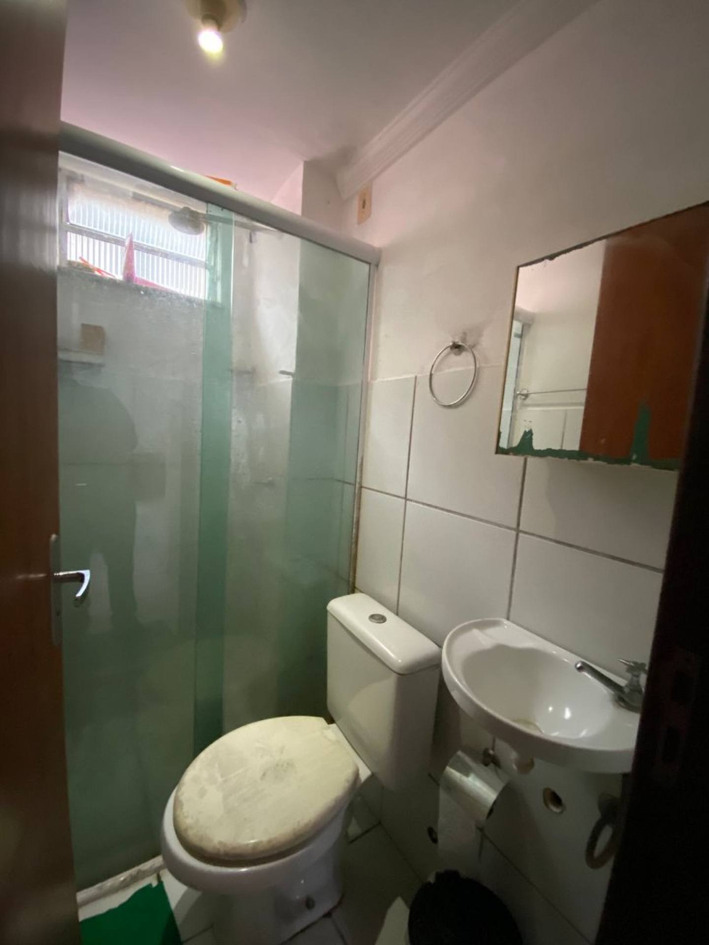 060 - Vendo Chave de Apartamento - Cond. Riviera 1 - 2 Quartos - Nascente - 2 Andar