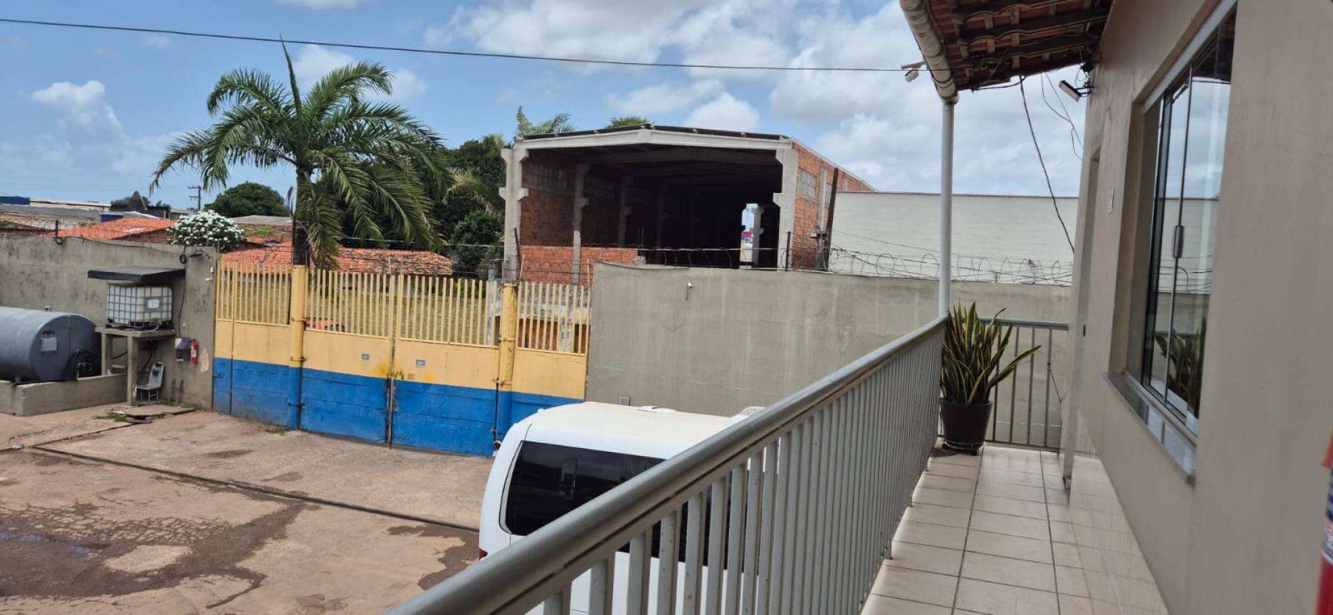 075 Vendo Galpão com garagem para até 14 ônibus com 1440m² de área no São Cristovão em São Luís